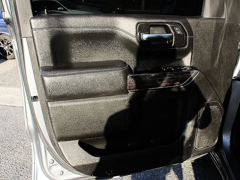 Used 2020 GMC Sierra 1500 Elevation RWD image 9