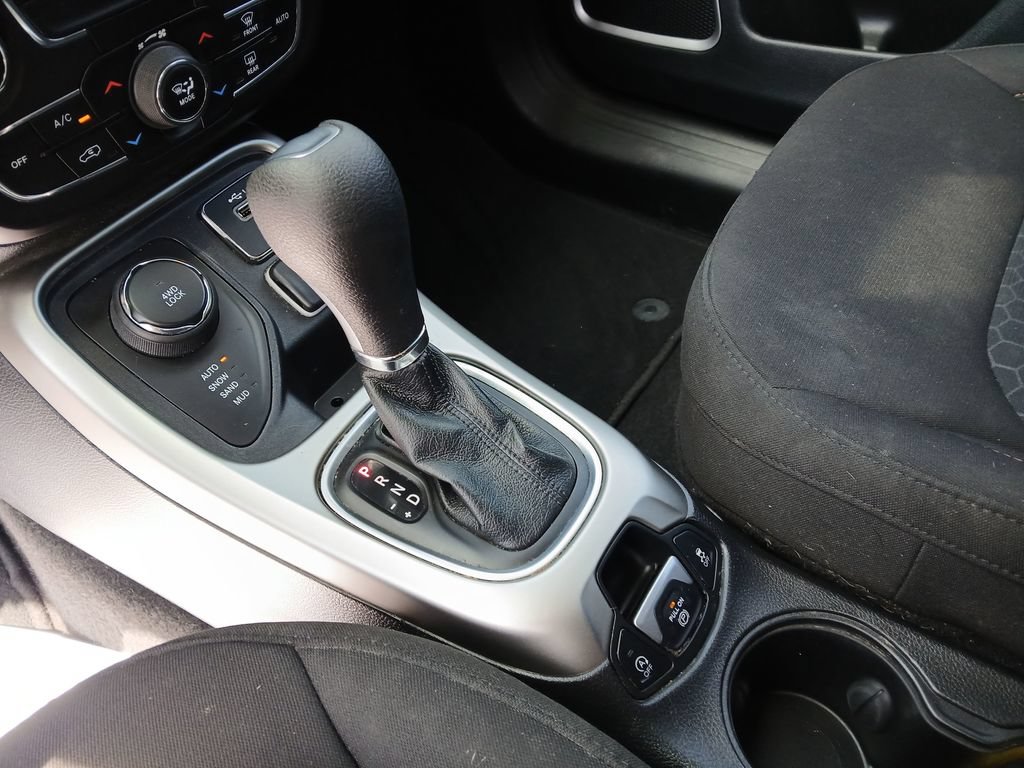 Used 2021 Jeep Compass Sport AWD/4WD image 20