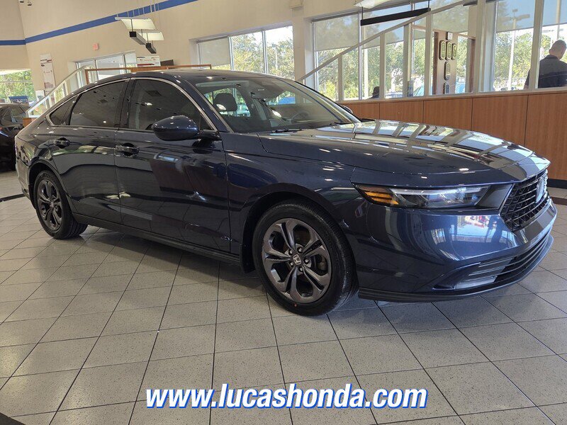 Used 2023 Honda Accord EX image 3