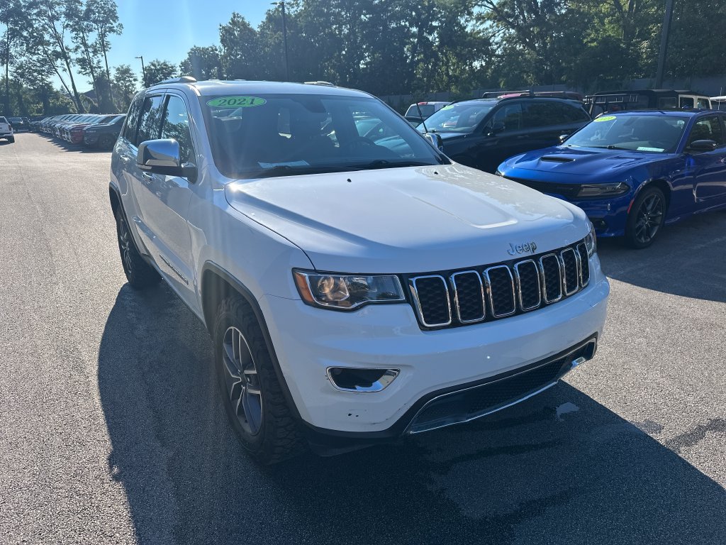 Certified 2021 Jeep Grand Cherokee Limited AWD/4WD image 4