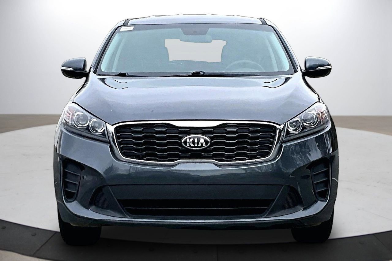 Used 2020 Kia Sorento LX image 3