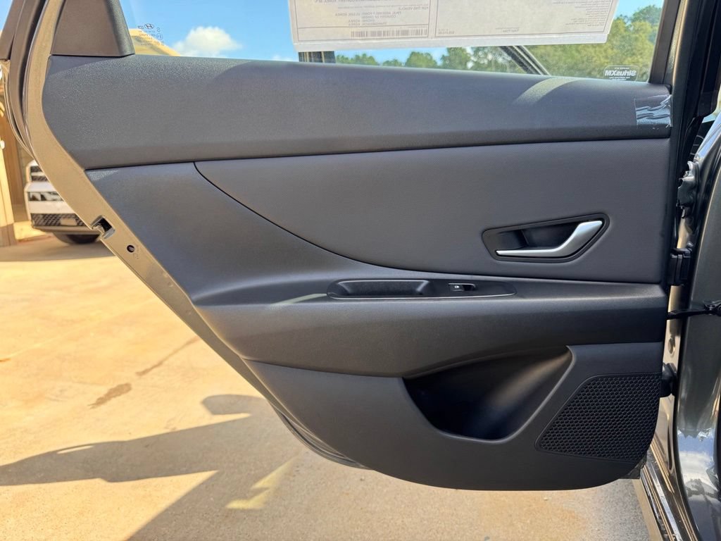 New 2026 Hyundai Elantra Limited FWD image 22