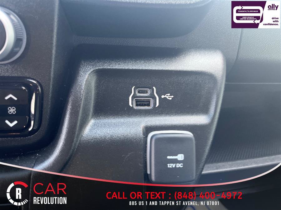 Used 2024 RAM ProMaster 2500 w/ Convenience Group FWD image 18