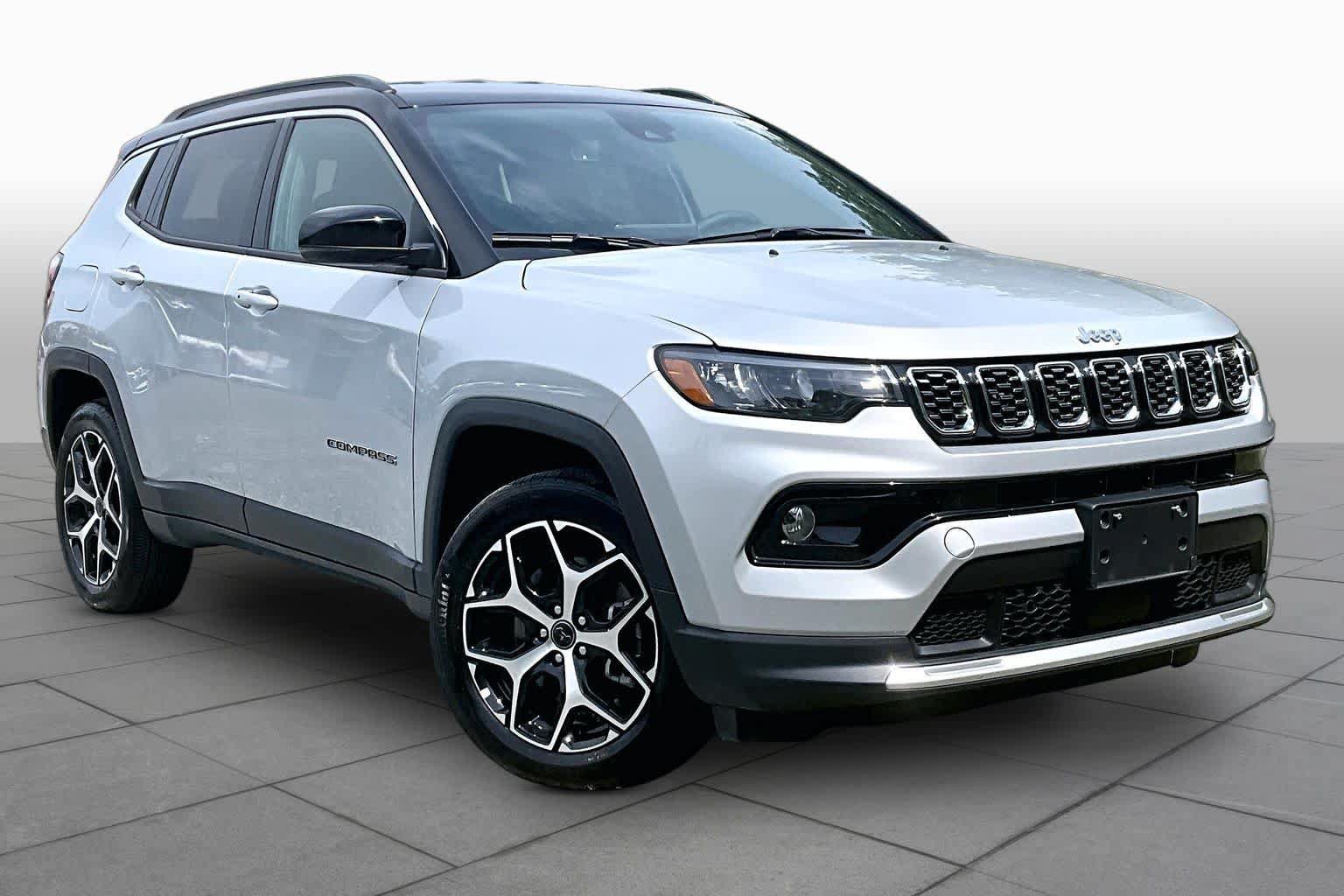 Used 2026 Jeep Compass Limited AWD/4WD image 3