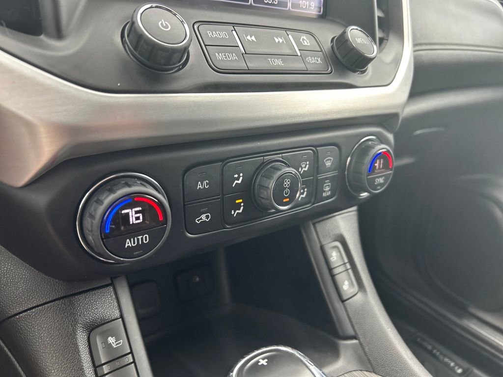 Used 2019 GMC Acadia SLT image 31
