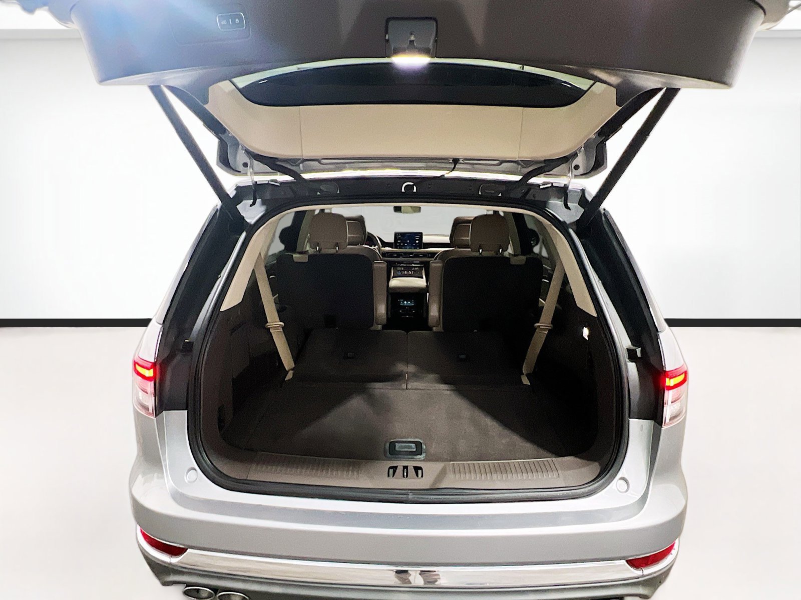 Used 2020 Lincoln Aviator Reserve AWD/4WD image 21