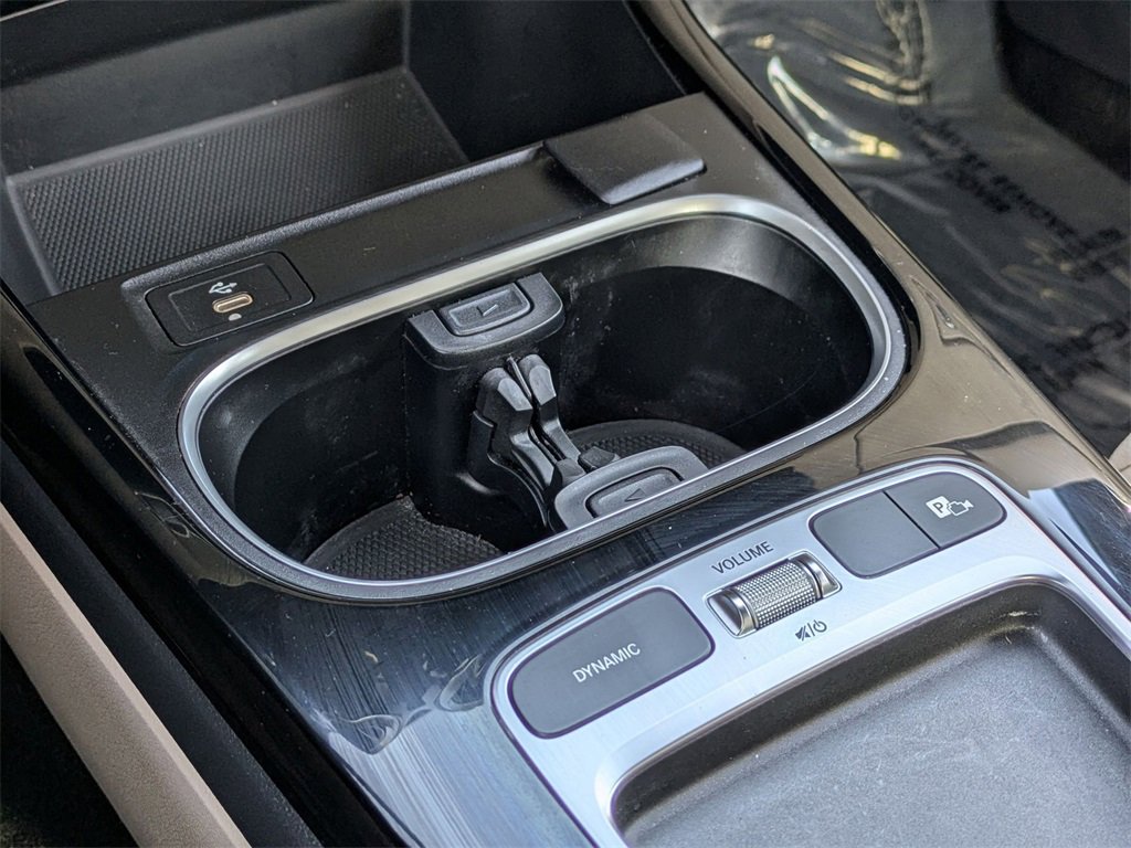 Used 2025 Mercedes-Benz CLA 250 image 19