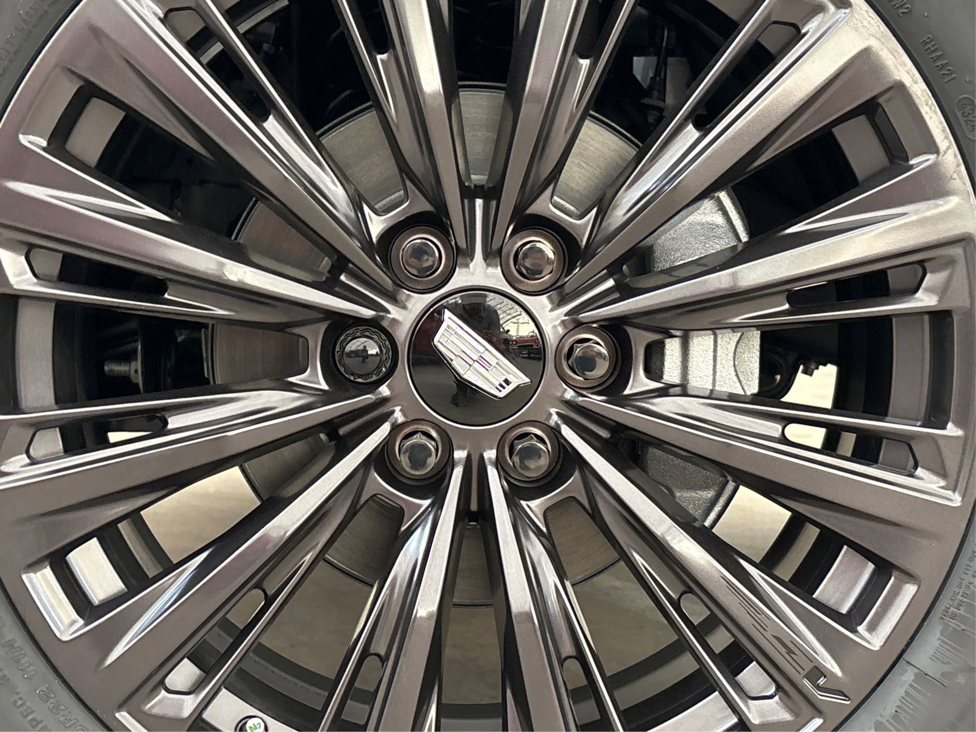 New 2025 Cadillac Escalade ESV Sport w/ LPO, ONYX Package image 13