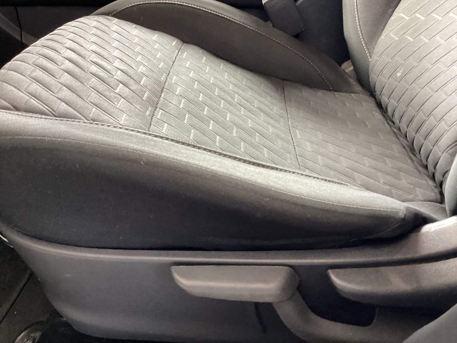 Used 2021 Nissan Kicks SV image 12