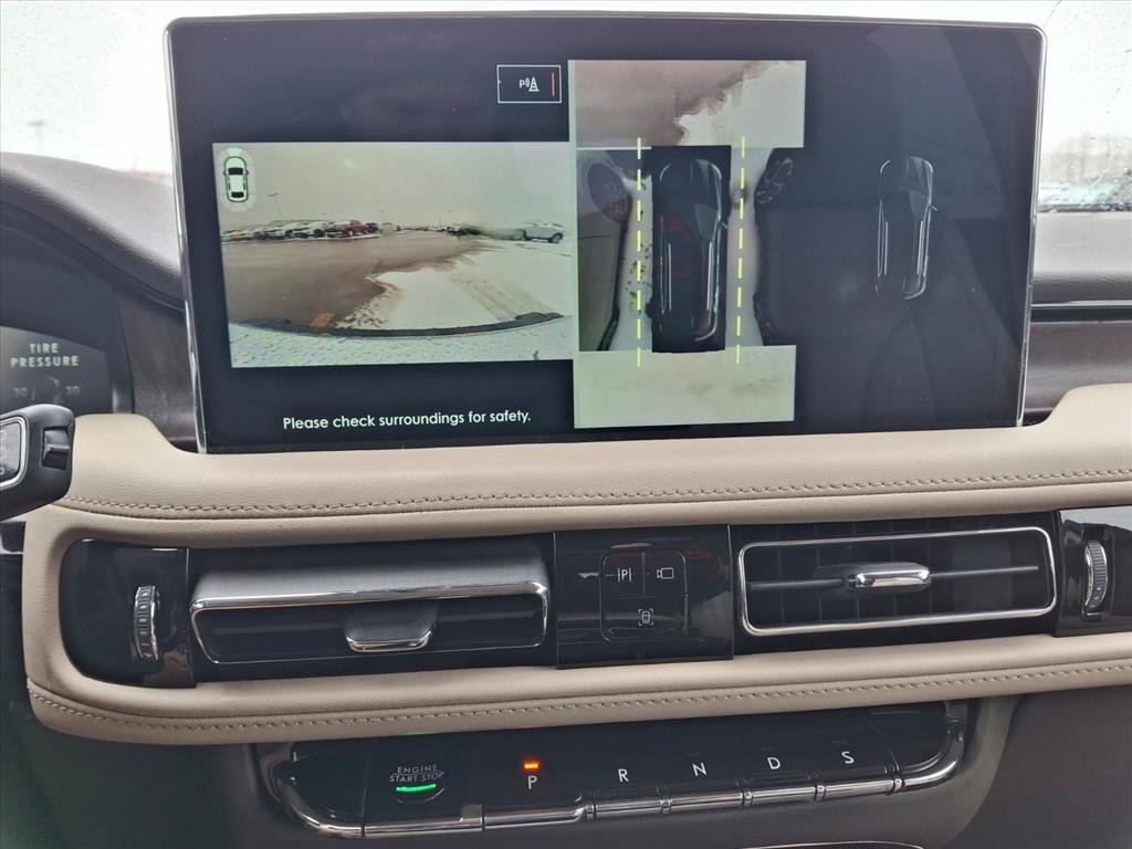 Used 2022 Lincoln Nautilus Reserve w/ Equipment Group 201A AWD/4WD image 13