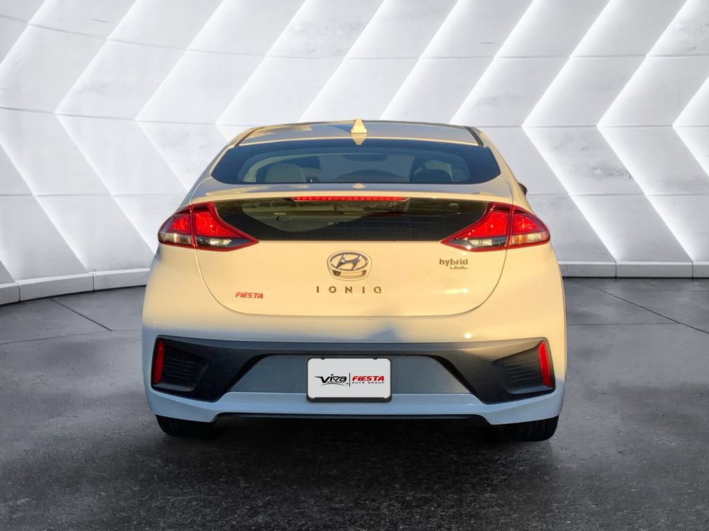 Used 2020 Hyundai Ioniq Blue image 5