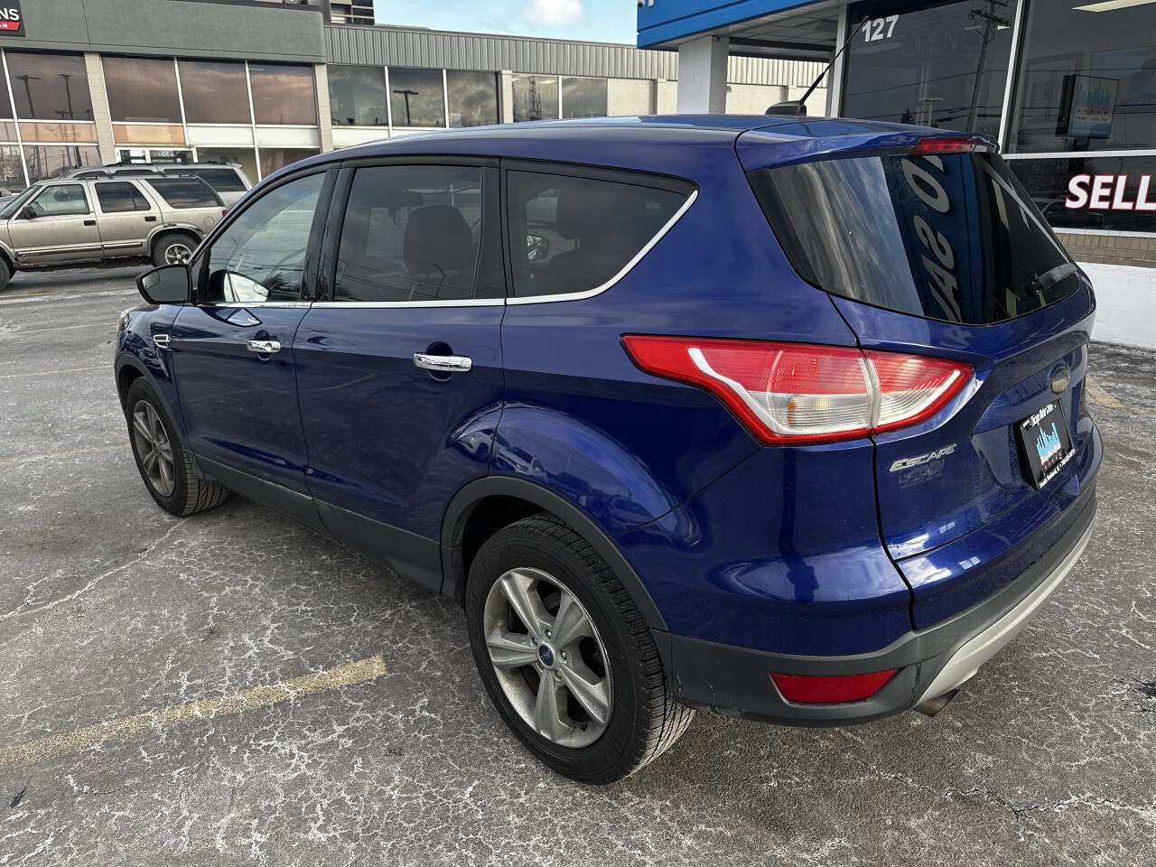 Used 2015 Ford Escape SE image 14