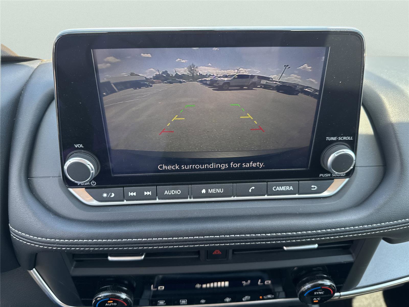 Used 2023 Nissan Rogue SV FWD image 25