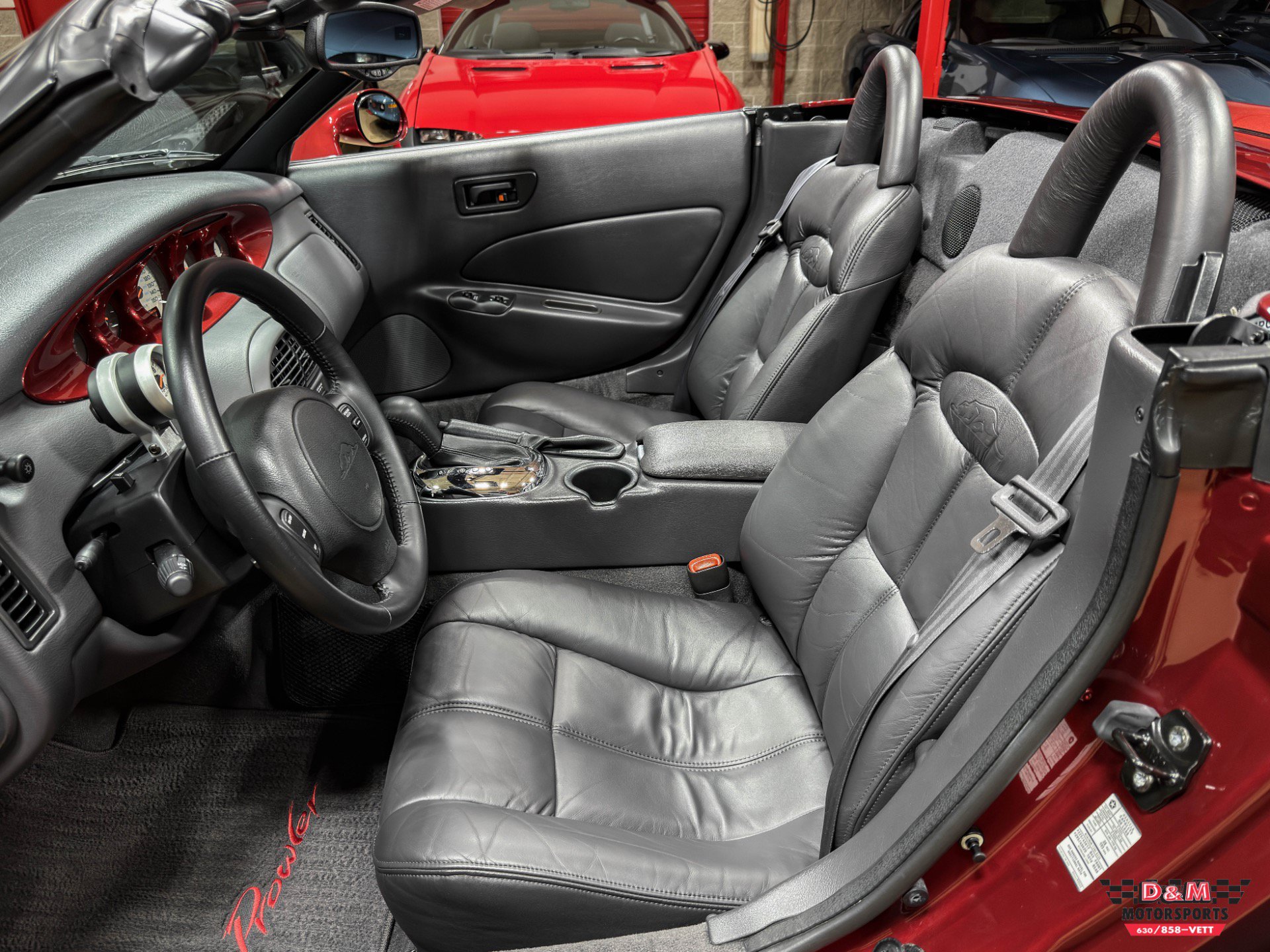 Used 2002 Chrysler Prowler RWD image 12