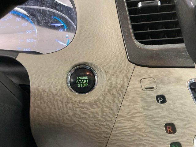 Used 2011 Toyota Sienna Limited image 23