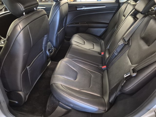 Used 2017 Ford Fusion Titanium FWD image 18
