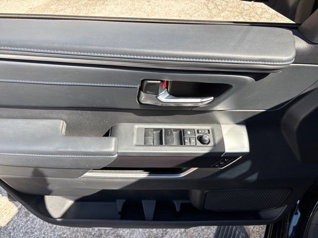 Used 2022 Toyota Tundra Platinum image 7