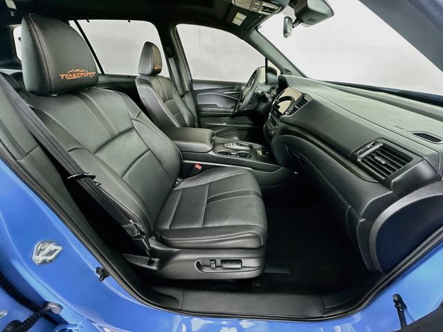 Certified 2025 Honda Passport TrailSport image 8