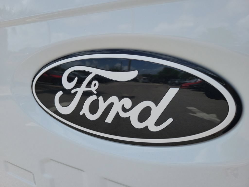 New 2026 Ford F150 XLT w/ Equipment Group 303A High AWD/4WD image 8