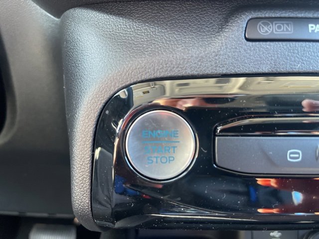 New 2024 Ford Escape SE image 42