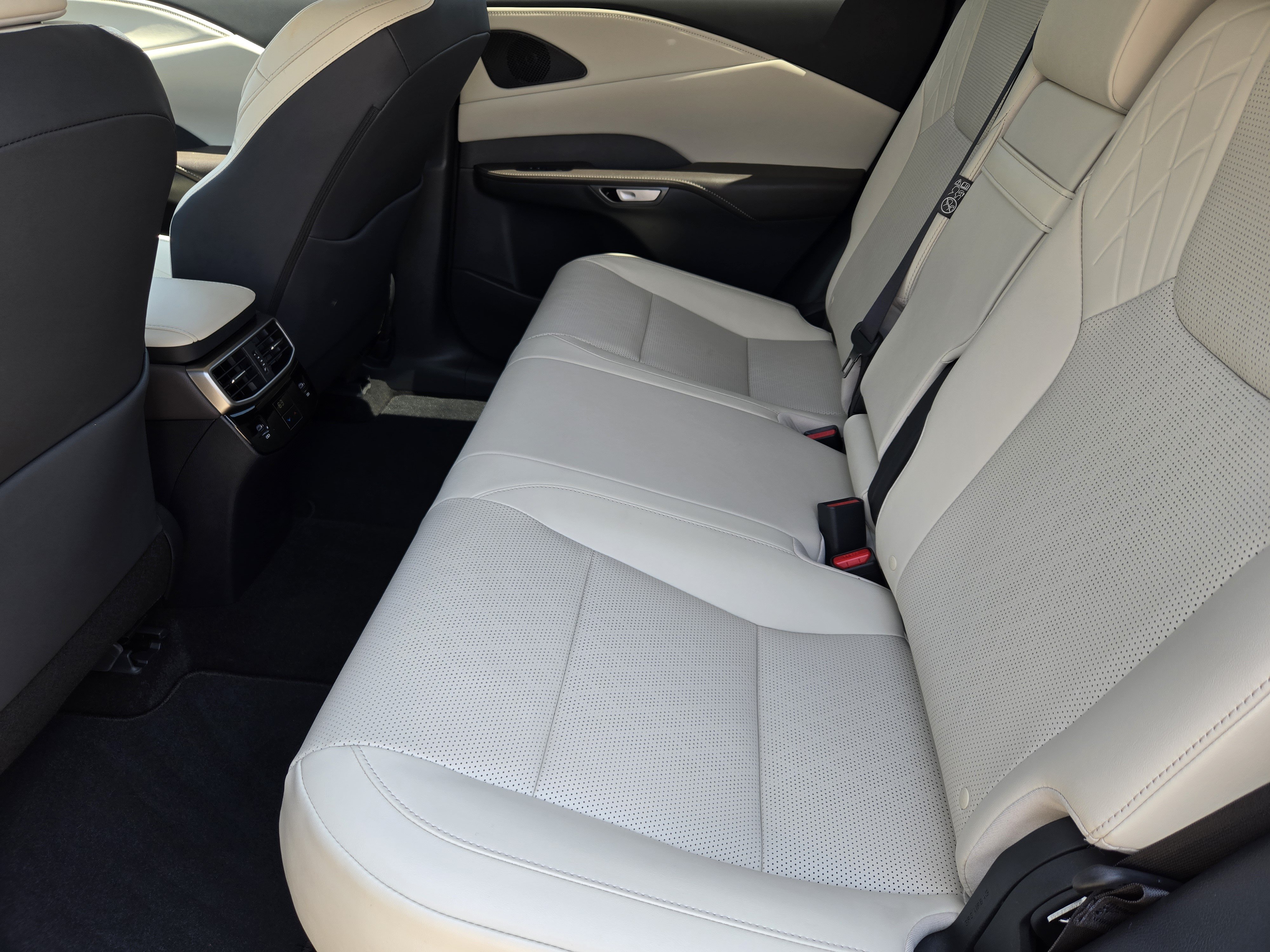 Certified 2025 Lexus RX 350 Premium Plus w/ Accessory Package (Z1) FWD image 38