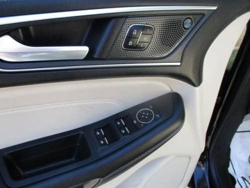 Used 2024 Ford Edge Titanium image 19