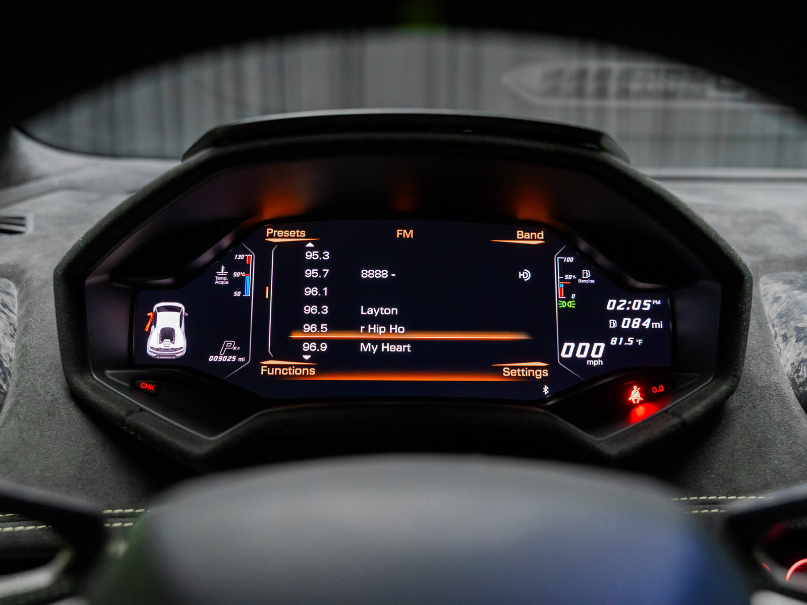 Used 2018 Lamborghini Huracan Performante AWD/4WD image 56