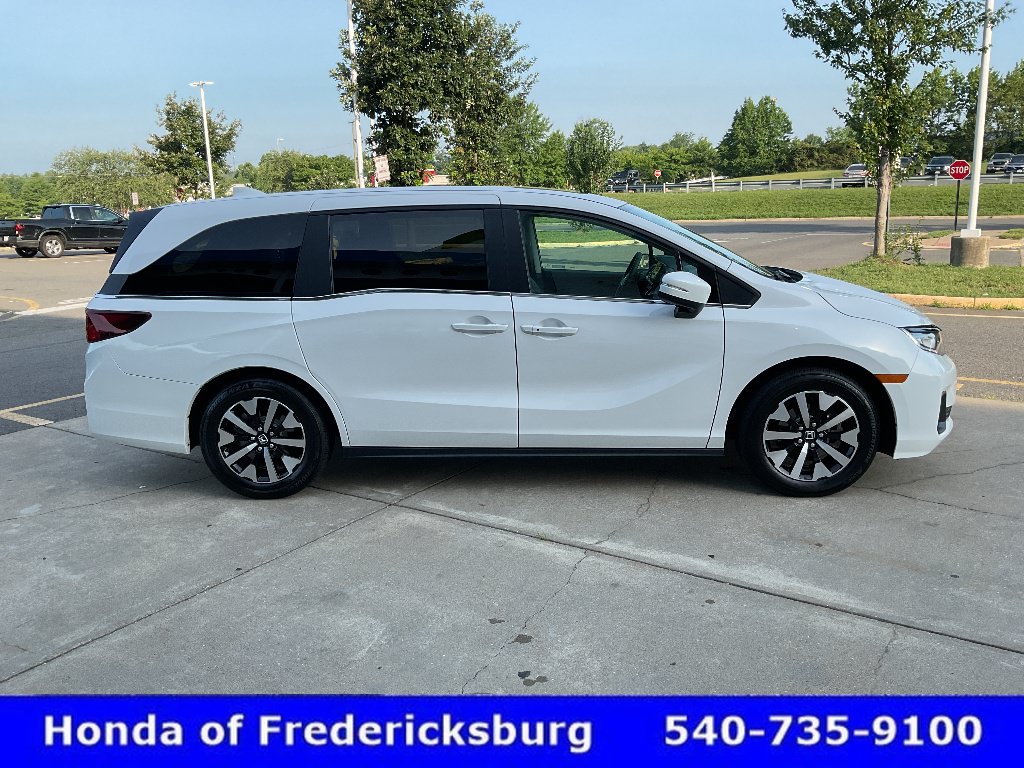Certified 2026 Honda Odyssey EX-L image 6