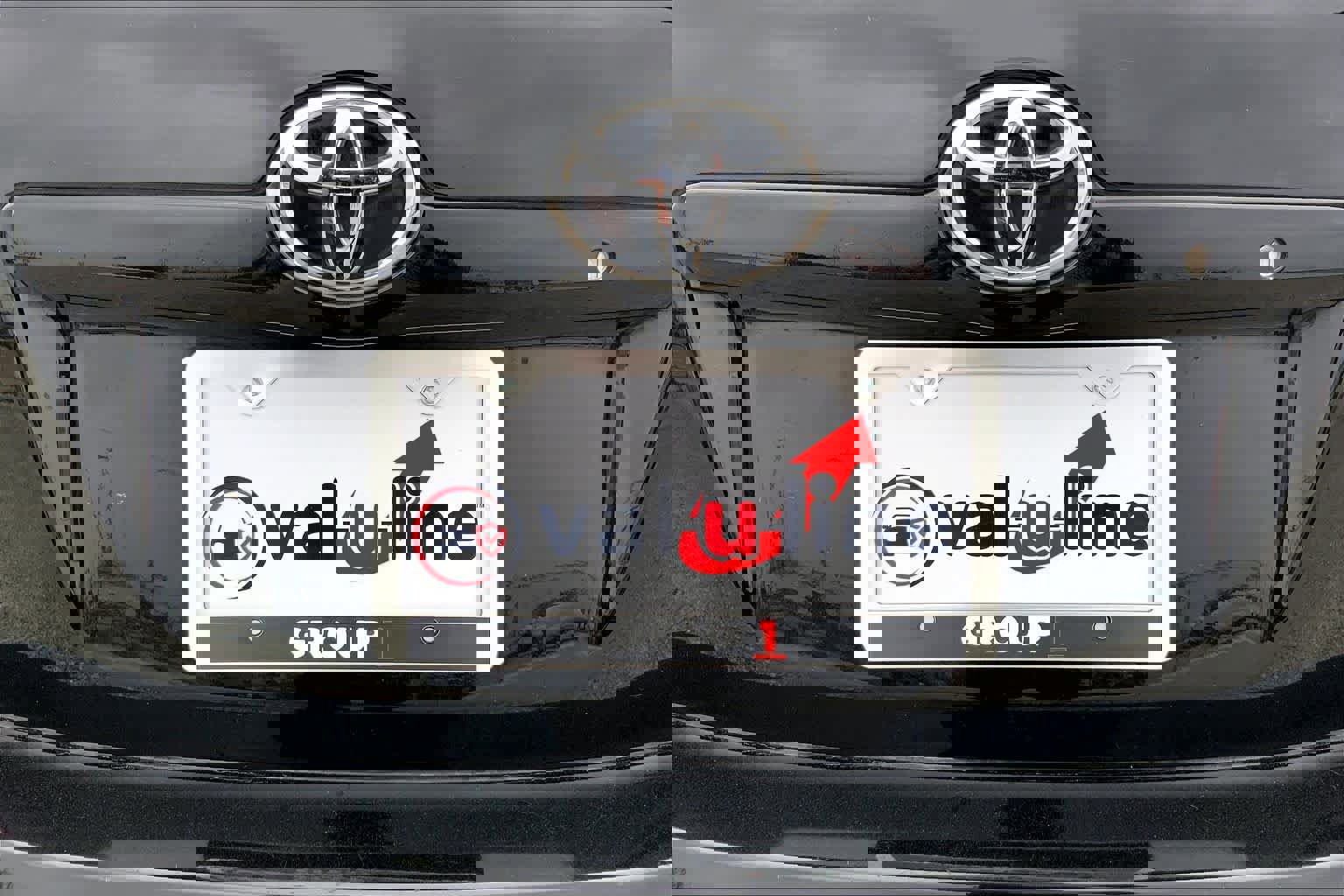 Used 2011 Toyota Camry LE FWD image 9