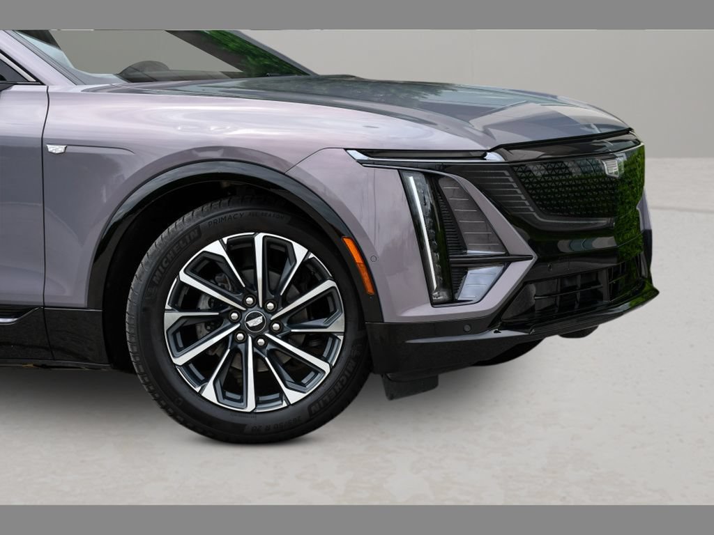 Used 2024 Cadillac Lyriq Sport AWD/4WD image 10