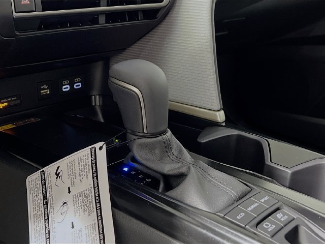 New 2025 Toyota Camry SE FWD image 21