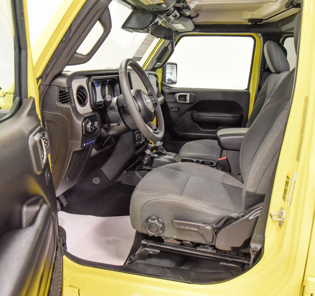 Used 2024 Jeep Wrangler Unlimited w/ Convenience Group image 2