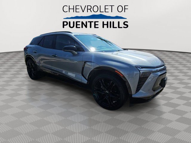 Used 2026 Chevrolet Blazer EV RS w/ LPO, Blackout Package FWD image 2