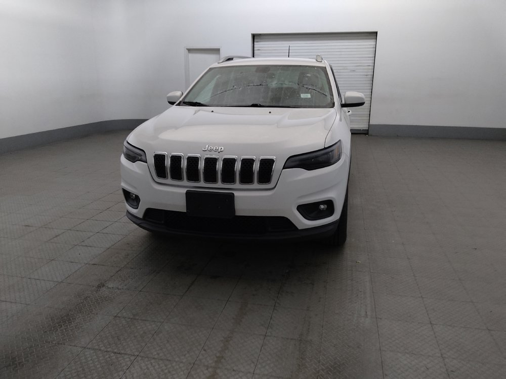 Used 2019 Jeep Cherokee Latitude Plus w/ Cold Weather Group AWD/4WD image 15