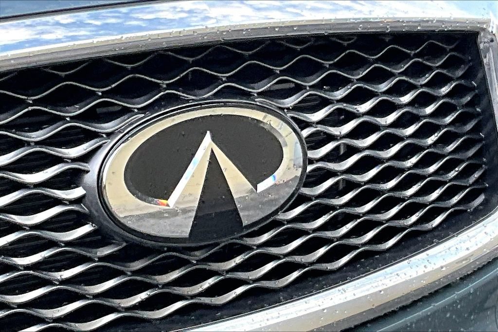 Certified 2023 INFINITI QX50 Luxe FWD image 11