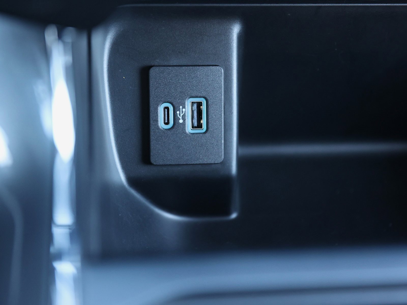 Used 2023 Ford F150 XLT w/ Equipment Group 302A High image 33