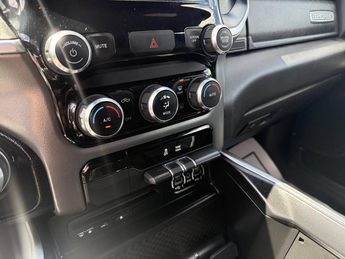 Used 2019 RAM 1500 Big Horn AWD/4WD image 13