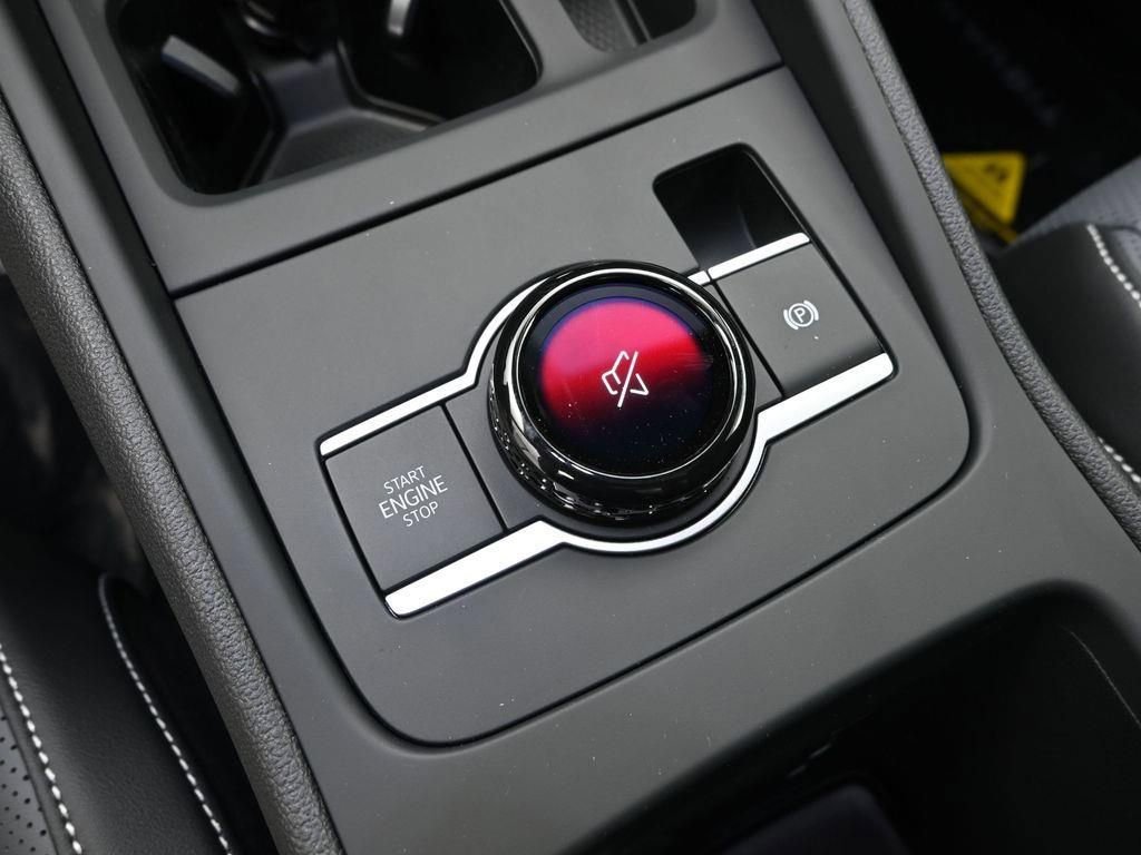 New 2026 Volkswagen Tiguan SE R-Line image 17