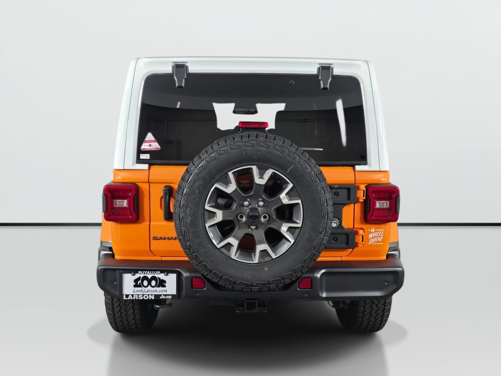 New 2026 Jeep Wrangler Unlimited Sahara w/ Whitecap Package AWD/4WD image 4