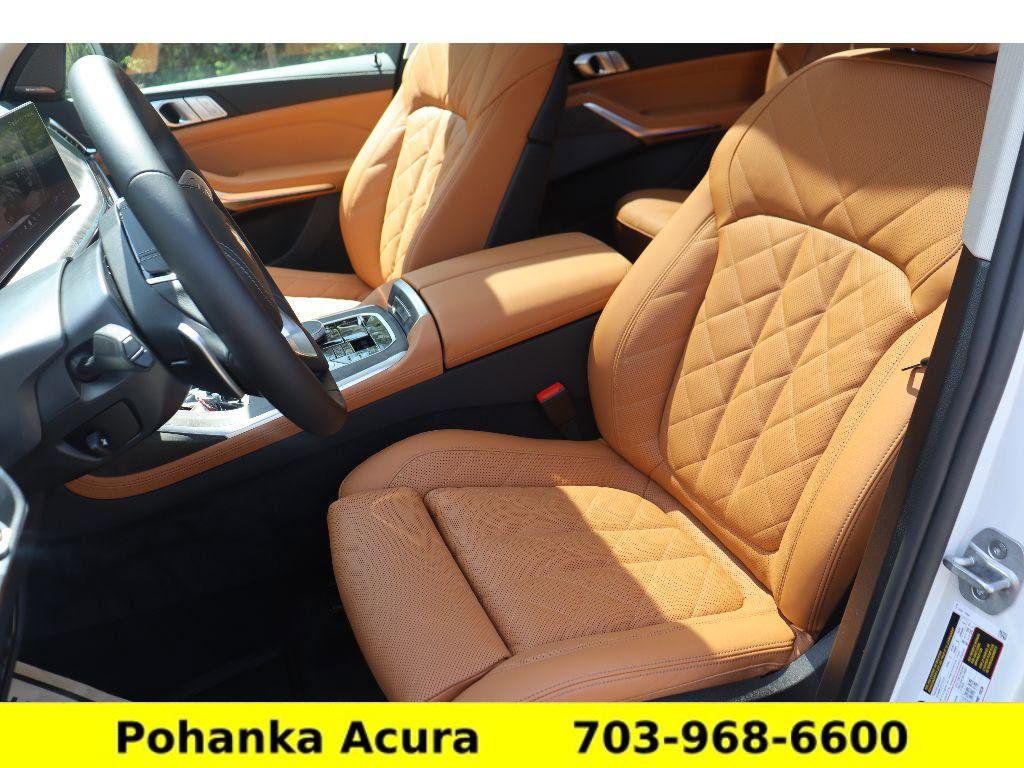 Used 2026 BMW X7 xDrive40i AWD/4WD image 29