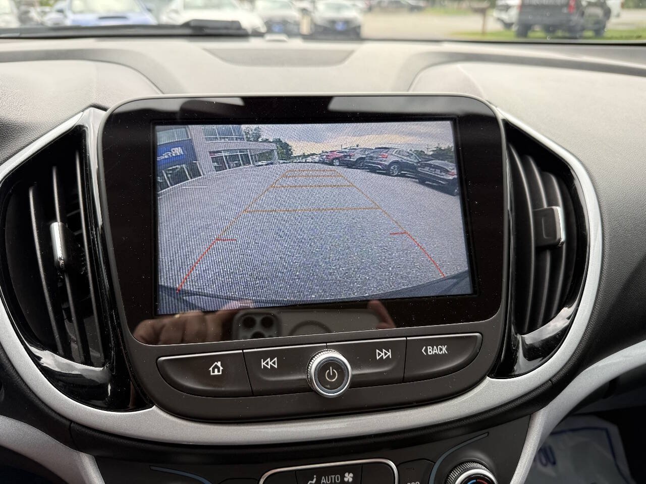 Used 2018 Chevrolet Volt LT w/ LT Driver Confidence Package FWD image 19
