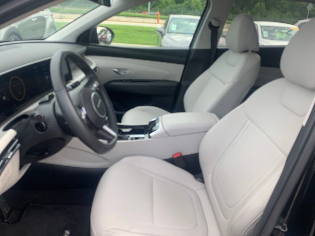 Certified 2025 Hyundai Tucson SEL AWD/4WD image 13