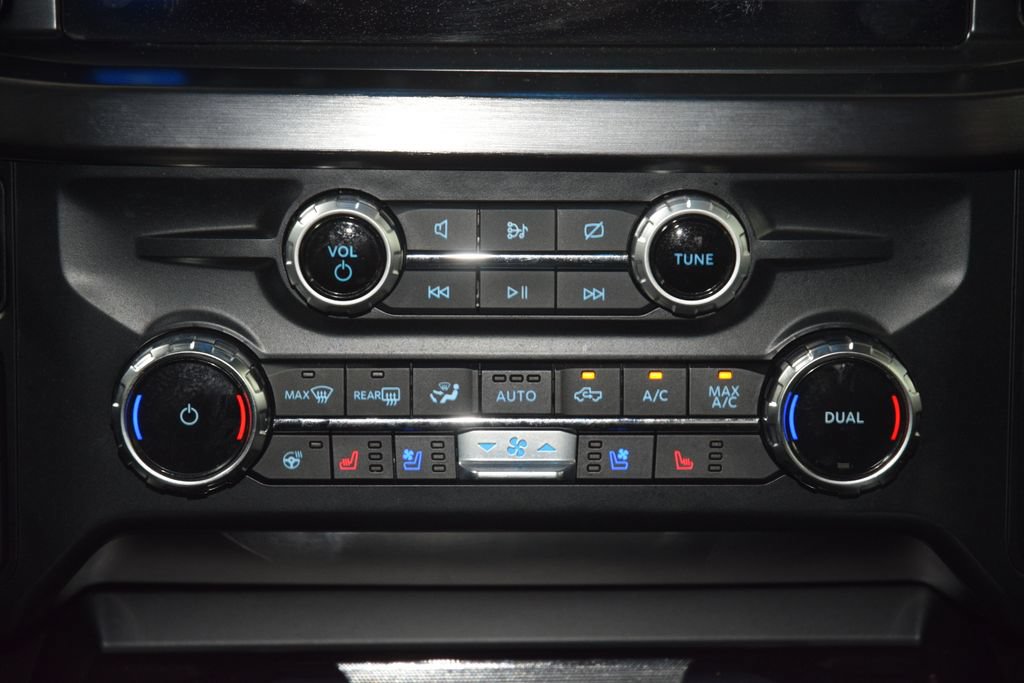 Used 2023 Ford F250 Lariat w/ Lariat Ultimate Package AWD/4WD image 31