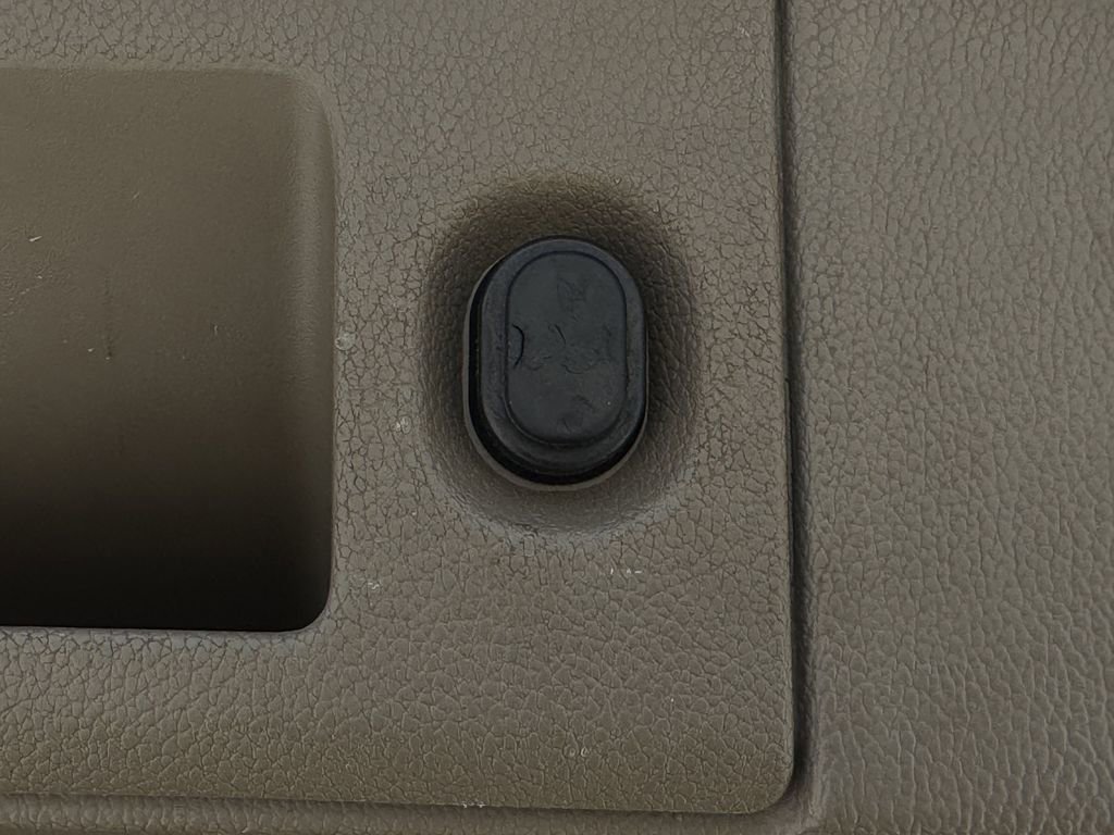 Used 2018 Chevrolet Tahoe LT RWD image 30