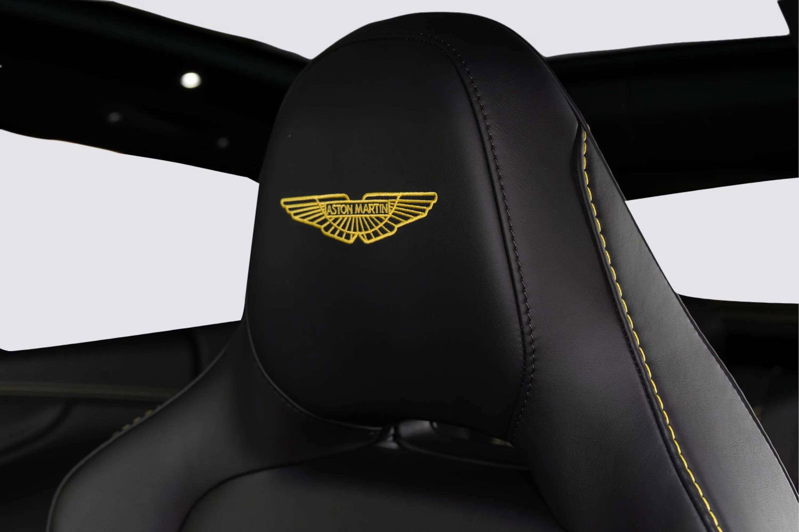 Used 2023 Aston Martin DBX 707 AWD/4WD image 16