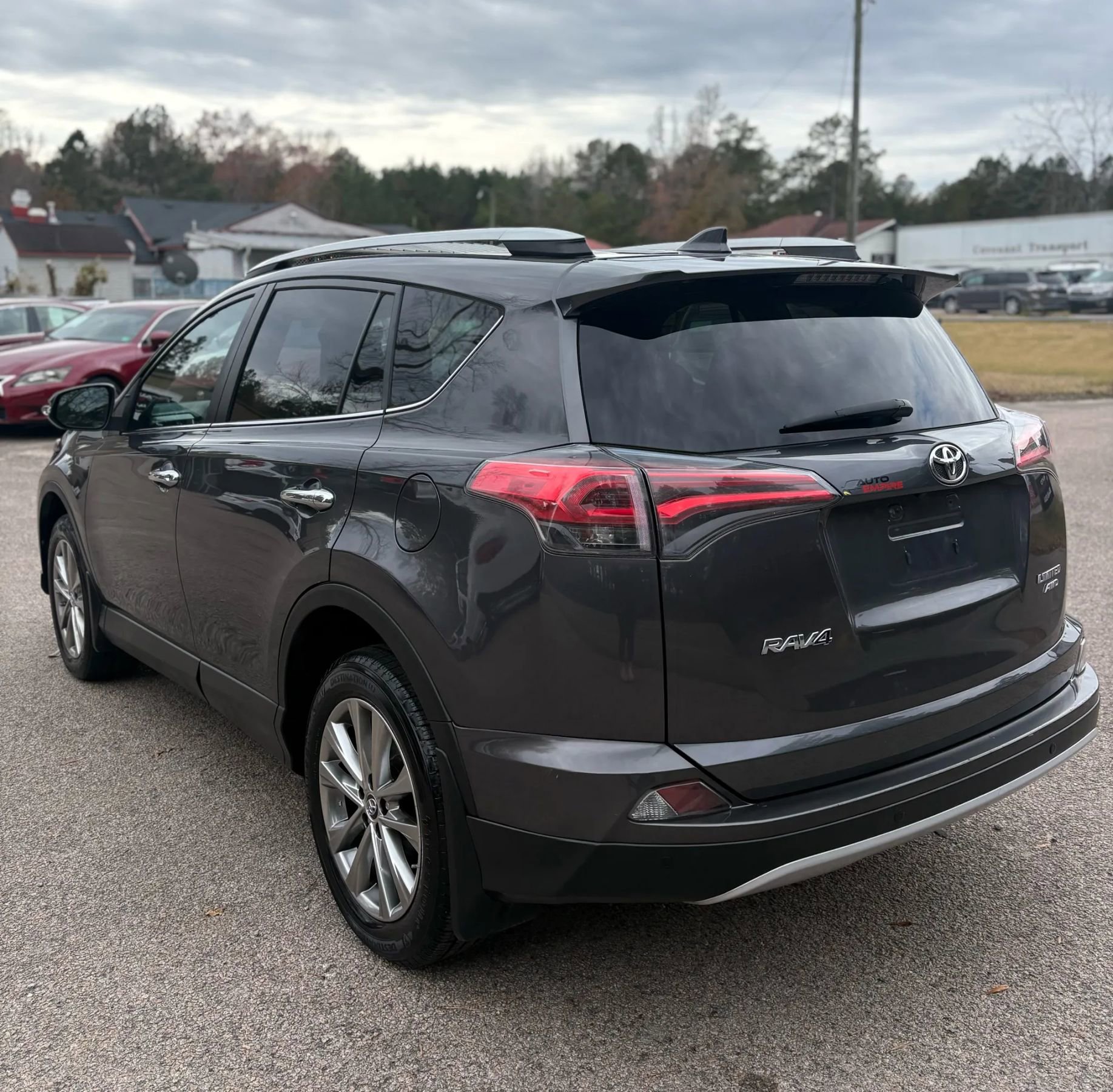 Used 2016 Toyota RAV4 Limited image 4