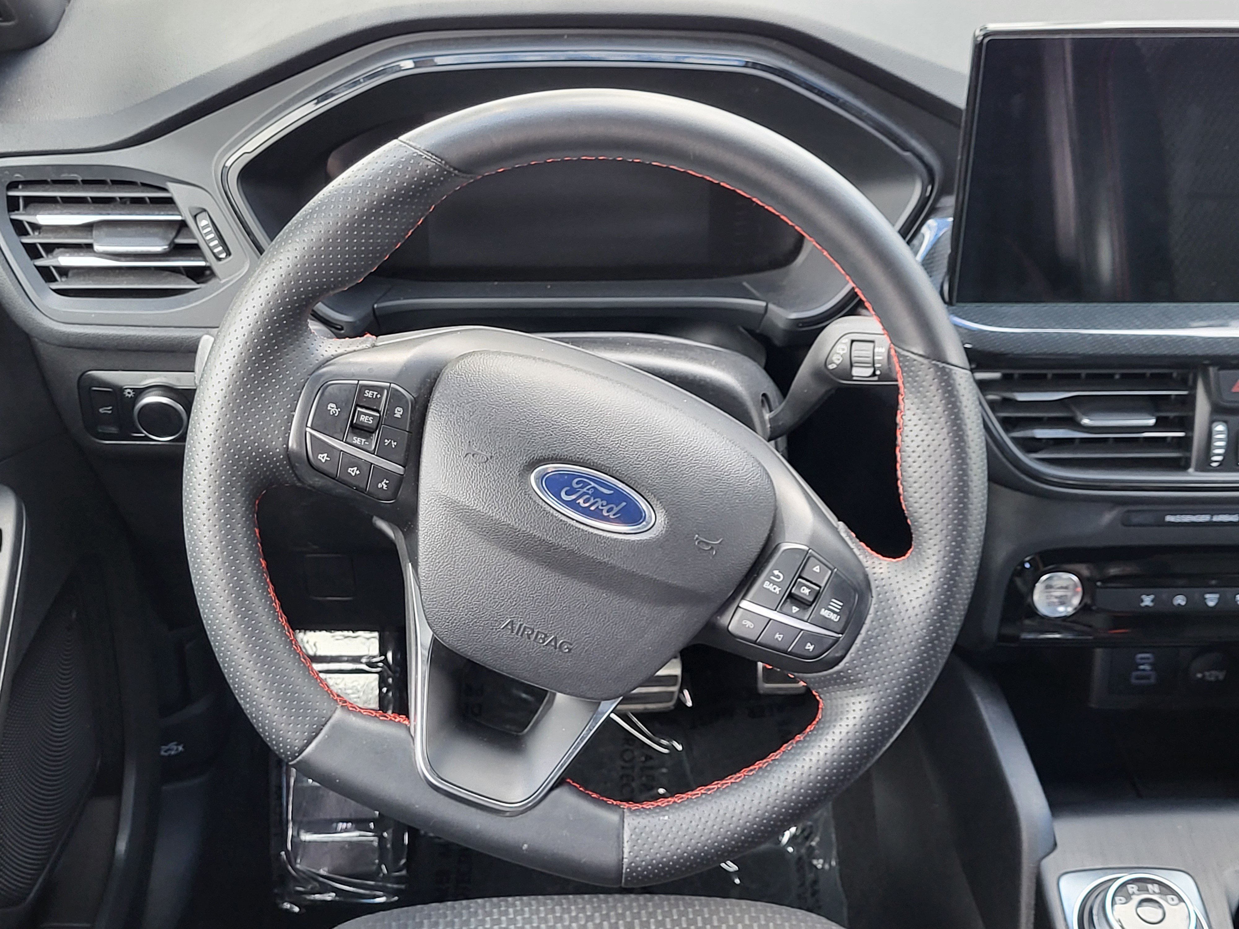 Used 2023 Ford Escape ST-Line w/ Tech Pack #1 FWD image 30