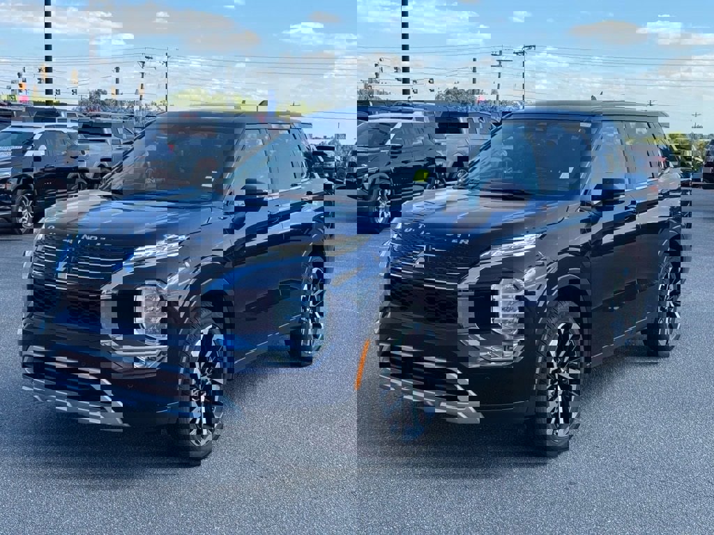 Used 2024 Mitsubishi Outlander SE image 7