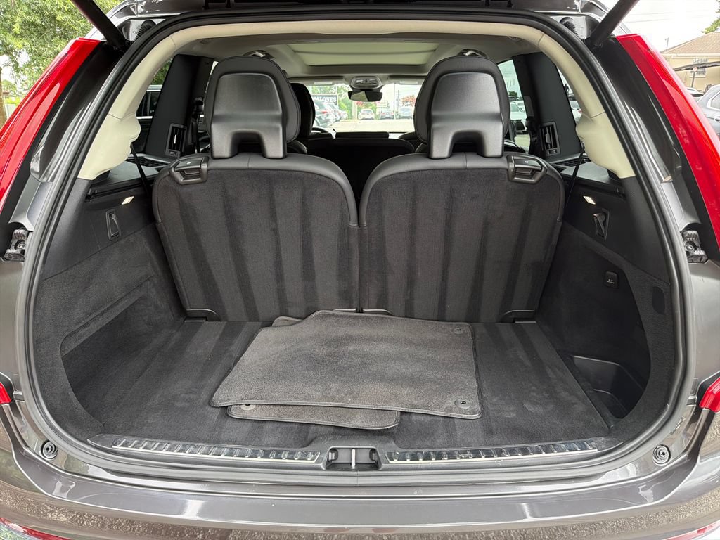 Used 2023 Volvo XC90 B6 Plus AWD/4WD image 18