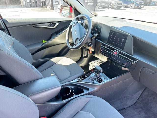 Certified 2023 Kia Niro LX FWD image 26